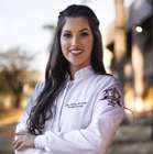 Larissa Moreira Gomes (Estudante de Odontologia)