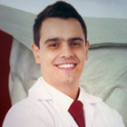 Dr. Lucas Damazio Marangon (Cirurgião-Dentista)