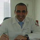 Dr. Renato Tiosso (Cirurgião-Dentista)