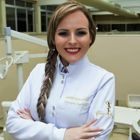 Dra. Lauren Bevilacqua (Cirurgiã-Dentista)