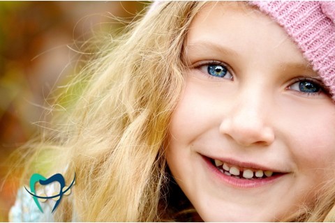 O cuidado com os dentes decíduos (dentes de leite) O cuidado com os dentes decíduos (dentes de leite)