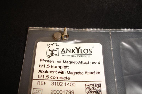 Abutment com Attachment Magnético Ankylos.